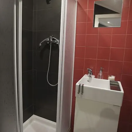 Daire Water And Sun *